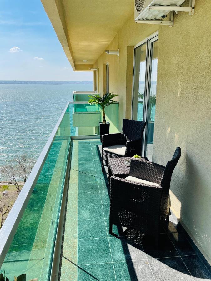 Mamaia Moonlight Apartment Bagian luar foto
